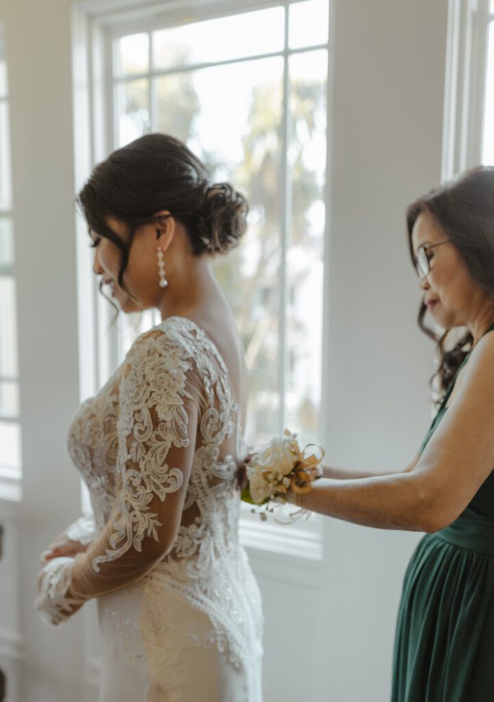 Grace Thao Photography, a NoCal Wedding Photography, Recaps a Modern Classic Wedding in the Bay Area, California.