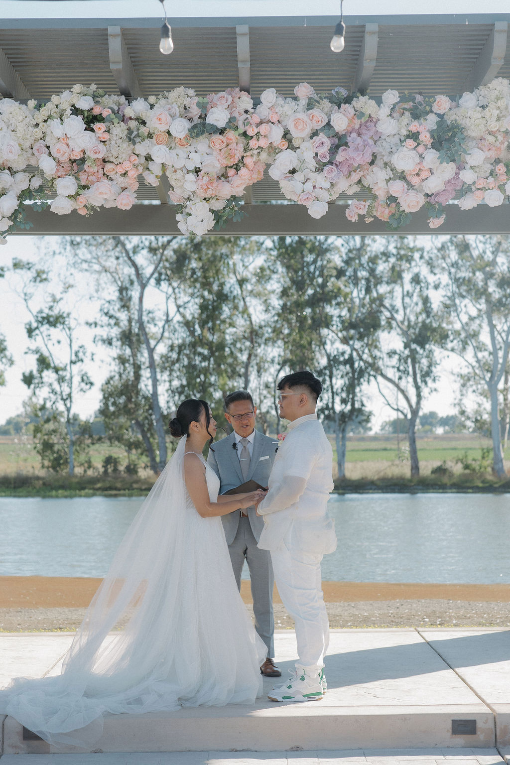 Wedding ceremony at the Lakeview at Lakeview estates