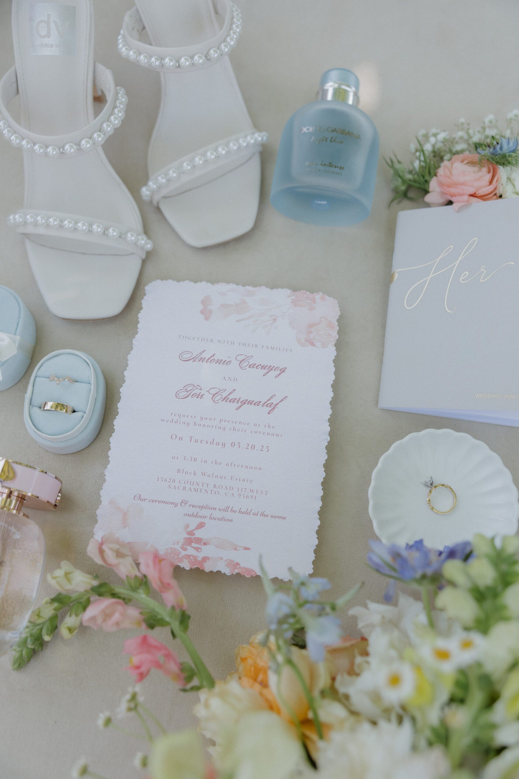 Wedding flatly photos from a garden party wedding