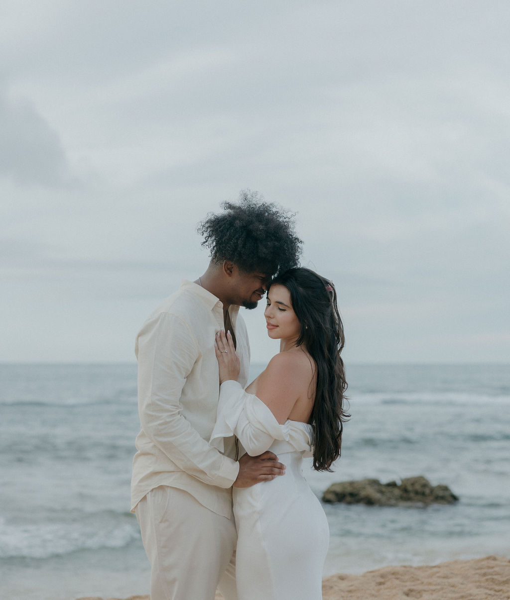 A bride and groom during their Kauai elopement ceremony