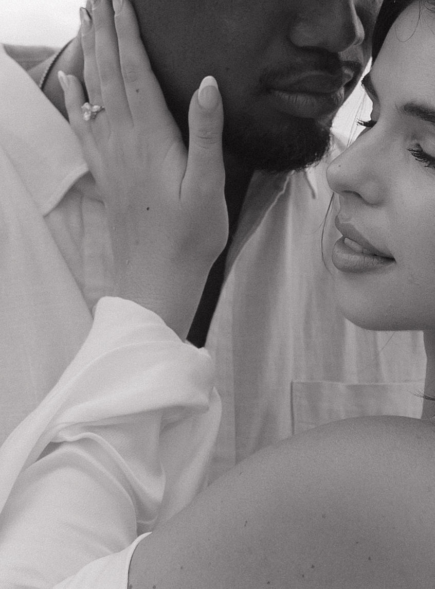 A close up black and white image of a bride and groom at their Hawaii elopement