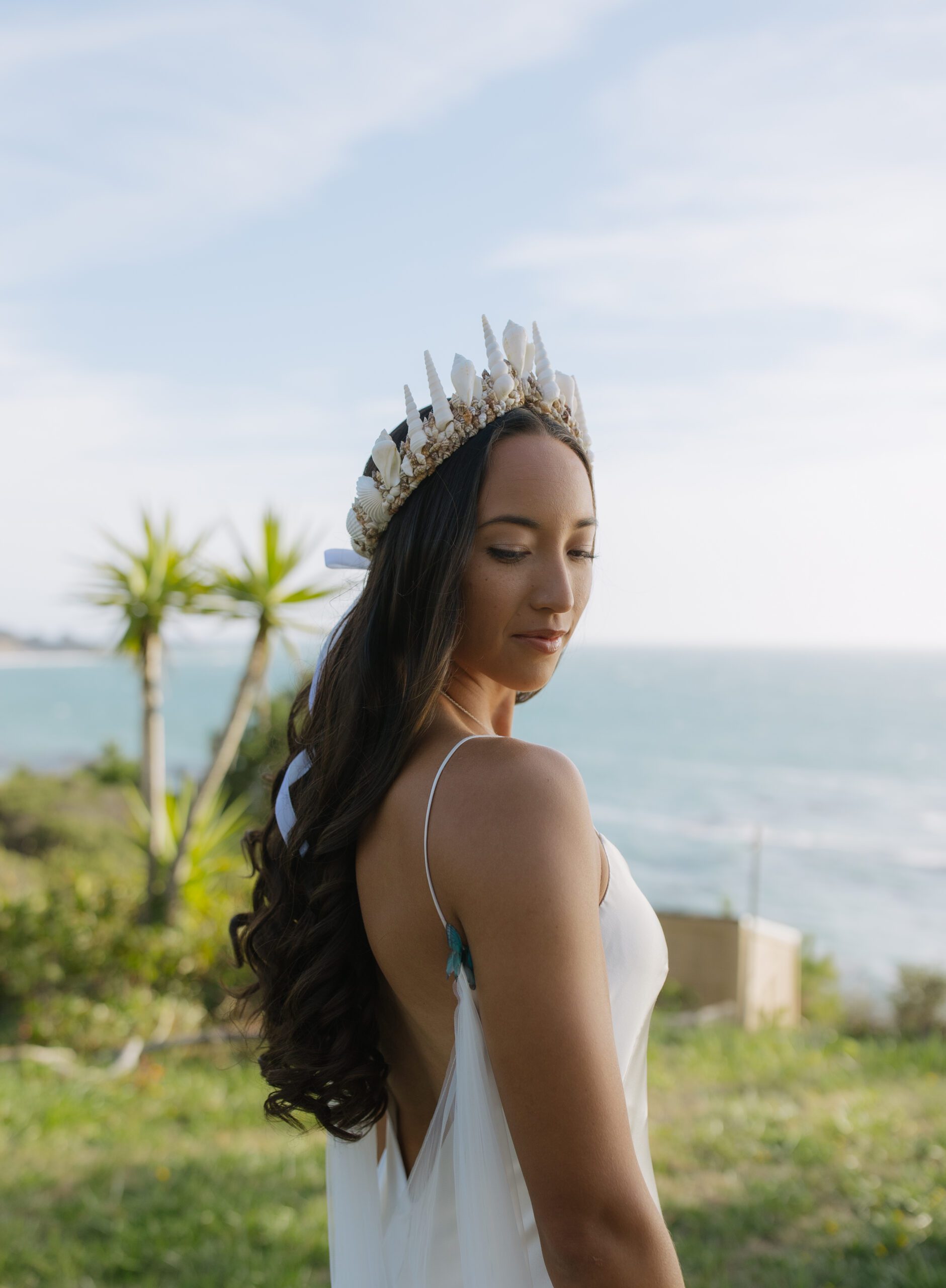 A bride posing for bridal portraits at her Northern California wedding location