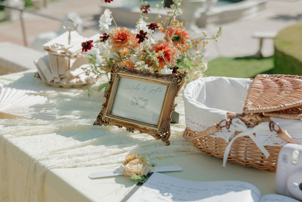 A card and gift table for fall wedding ideas
